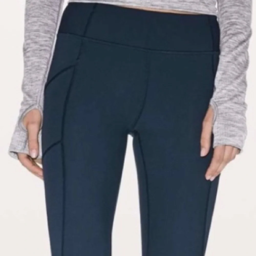 Sz6 Lululemon Tight Stuff Tight II 25” in True Navy EUC Compression Tights - Picture 3 of 14
